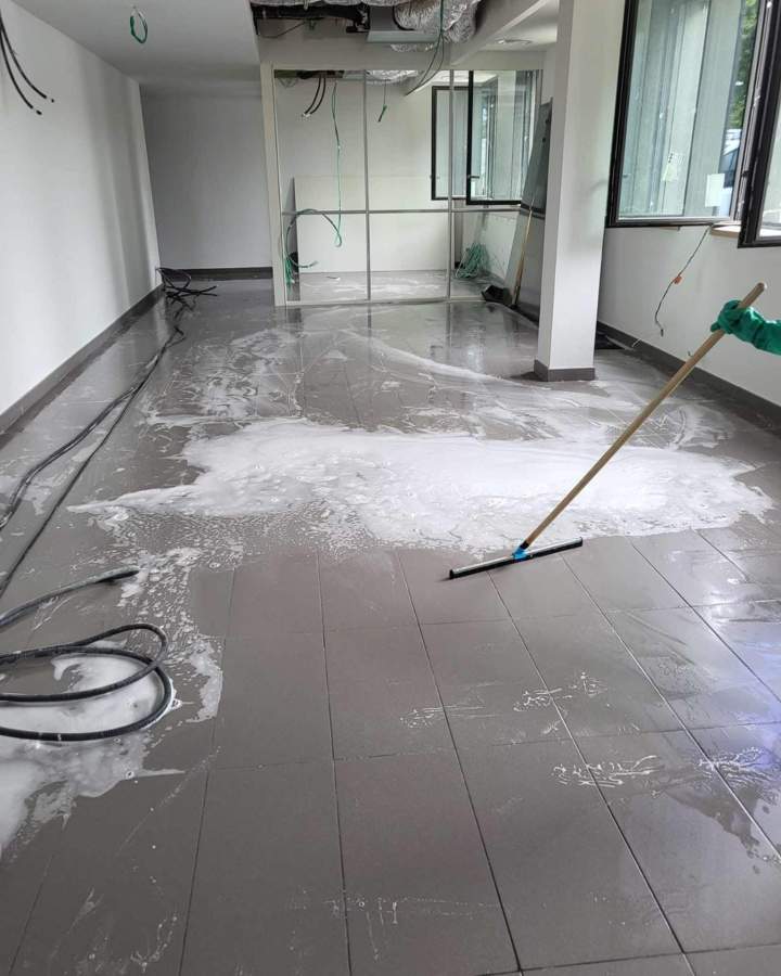 Une remise en état complète après vos chantiers et déménagements.